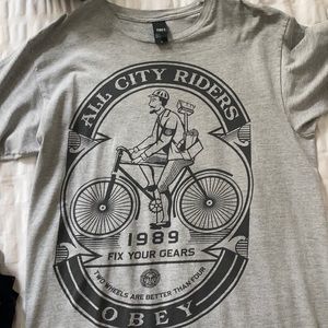 Obey tshirt